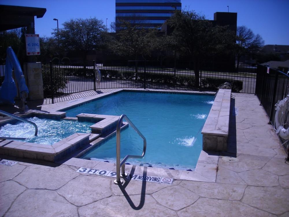 Holiday Inn Express & Suites - Dallas Park Central Northeast By Ihg Exteriér fotografie