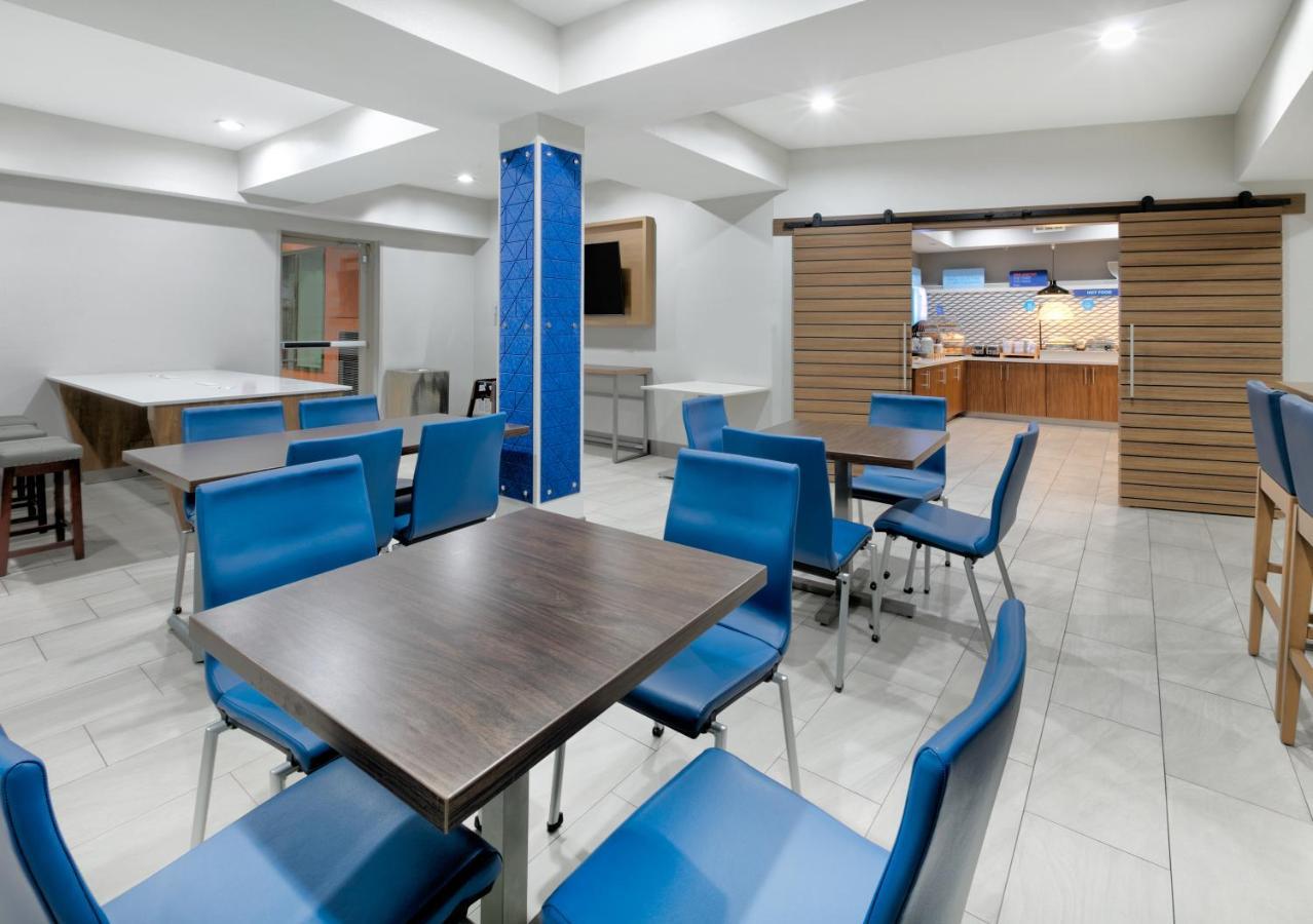 Holiday Inn Express & Suites - Dallas Park Central Northeast By Ihg Exteriér fotografie
