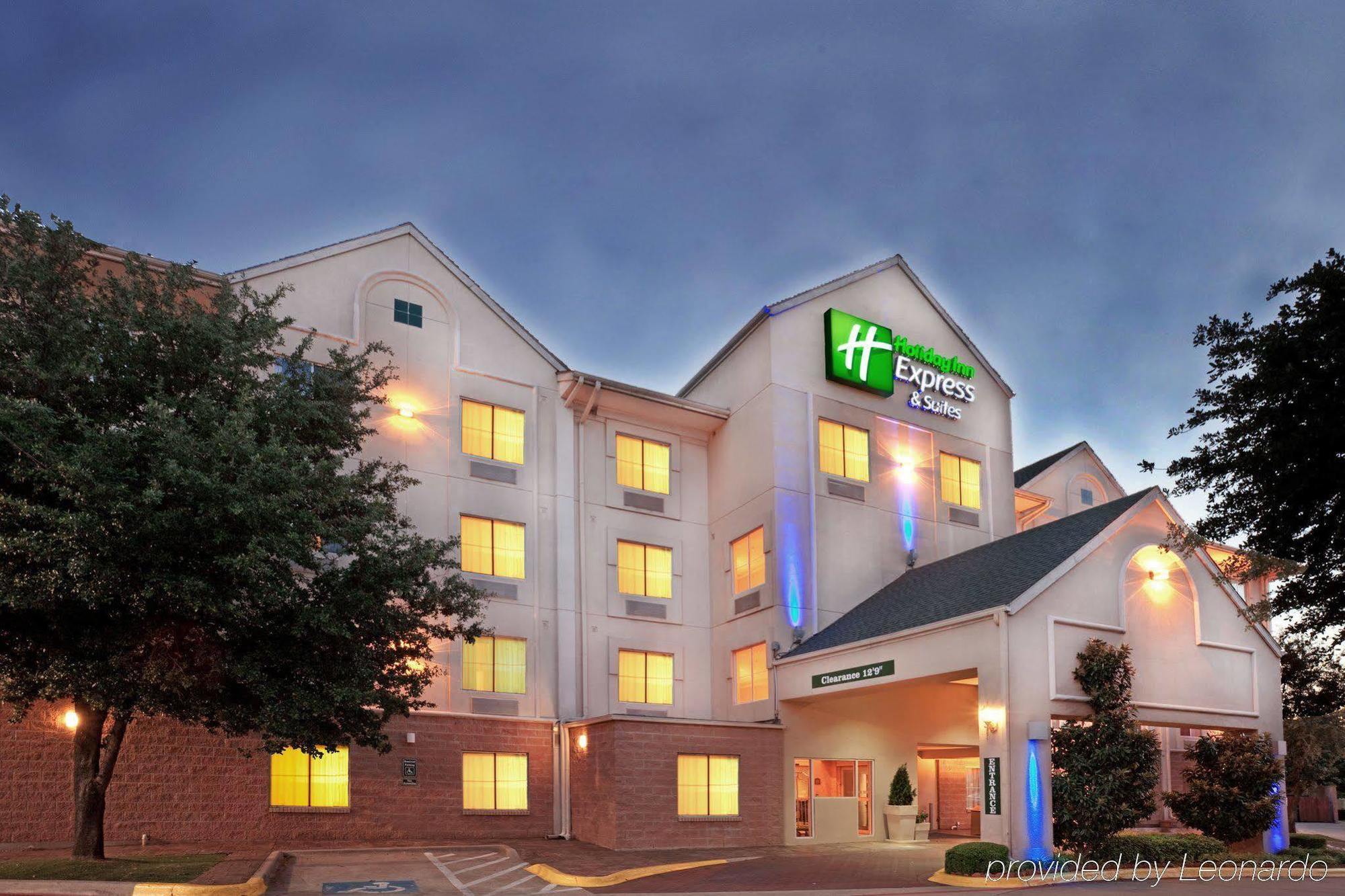 Holiday Inn Express & Suites - Dallas Park Central Northeast By Ihg Exteriér fotografie