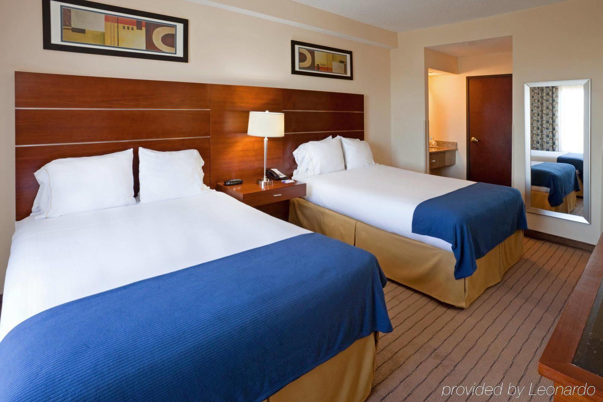 Holiday Inn Express & Suites - Dallas Park Central Northeast By Ihg Pokoj fotografie